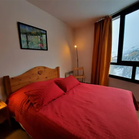 Apartment 5 Pers, Cuisine Equipee, Balcon, Les Menuires, Animaux Admis - Fr-1-452-125